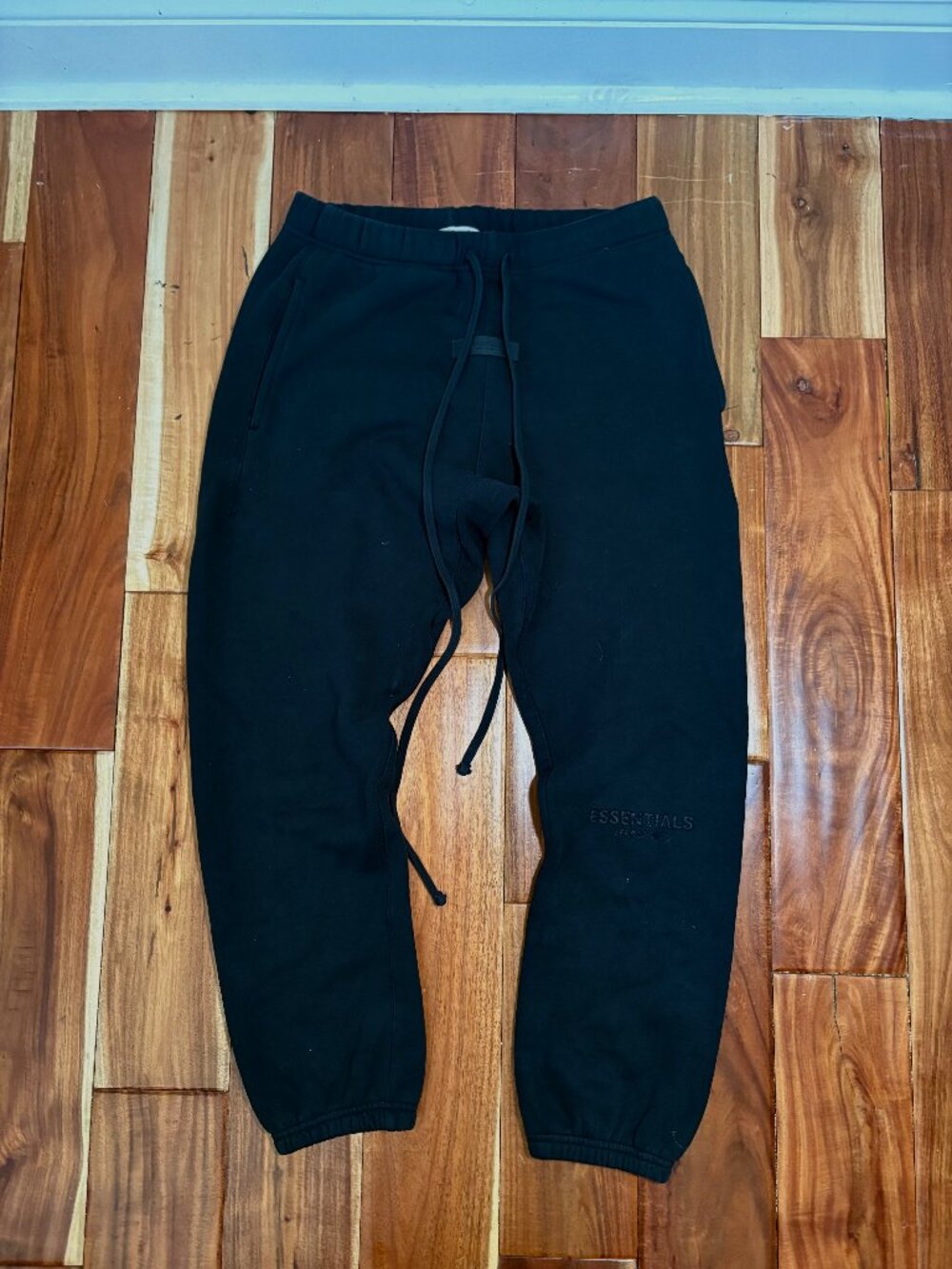 Black Essentials Womens Sweats